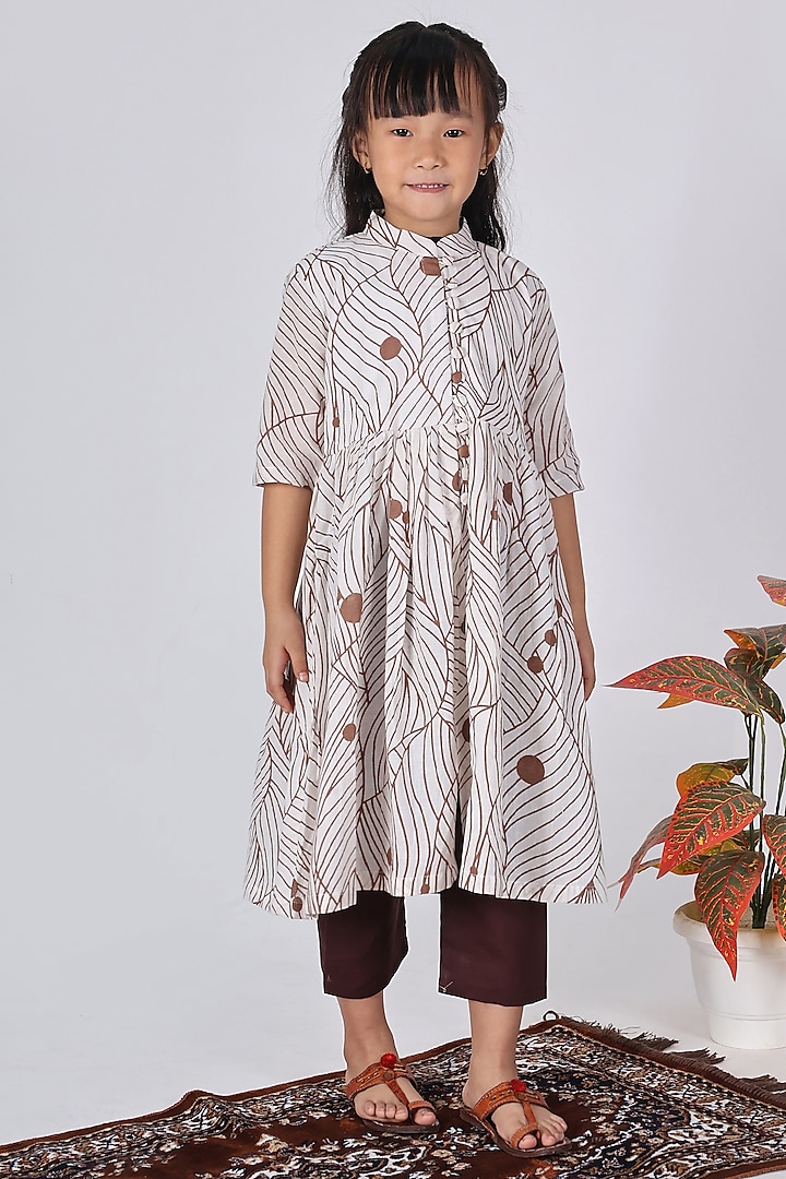 Brown Cotton Floral Printed Kurta Set For Girls by THE COTTON STAPLE at Pernia's Pop Up Shop