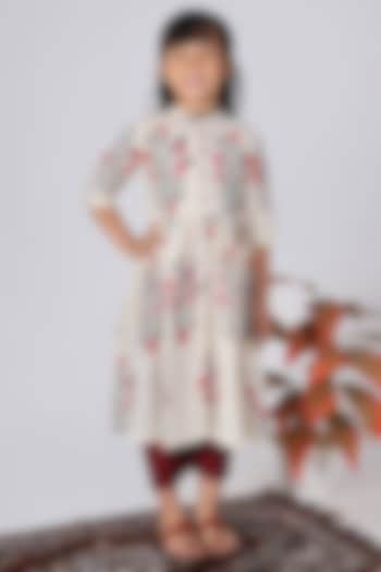 White Cotton Floral Printed Kurta Set For Girls by THE COTTON STAPLE at Pernia's Pop Up Shop