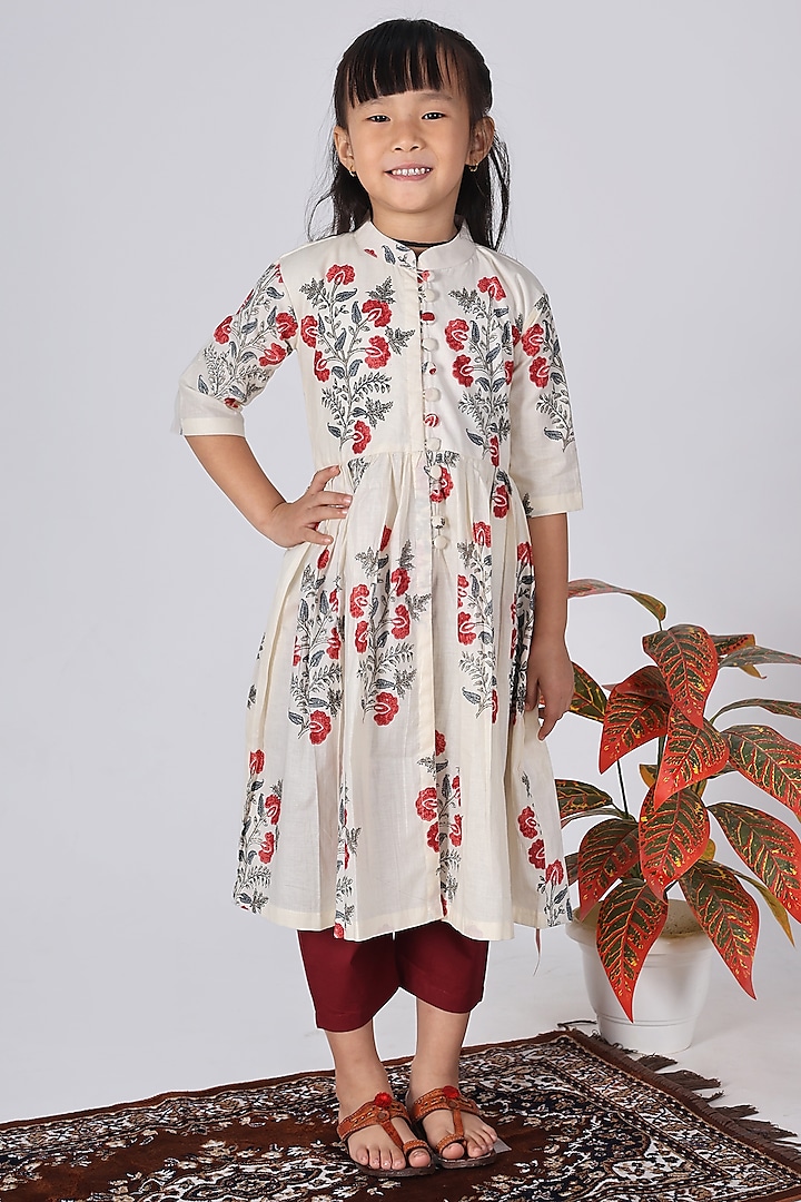 White Cotton Floral Printed Kurta Set For Girls by THE COTTON STAPLE at Pernia's Pop Up Shop