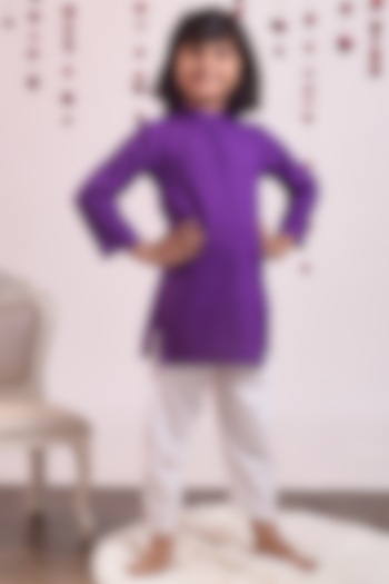 Cadmium Violet Mulmul Cotton Kurta Set For Boys by THE COTTON STAPLE at Pernia's Pop Up Shop