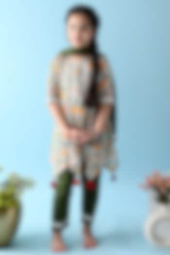Green & White Printed Anarkali Kurta Set For Girls by THE COTTON STAPLE at Pernia's Pop Up Shop