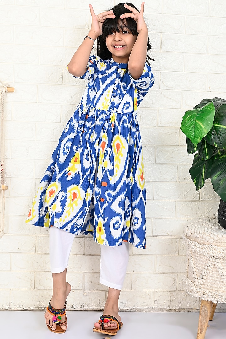 Blue Cotton Paisley Ikat Printed Kurta Set For Girls by THE COTTON STAPLE at Pernia's Pop Up Shop