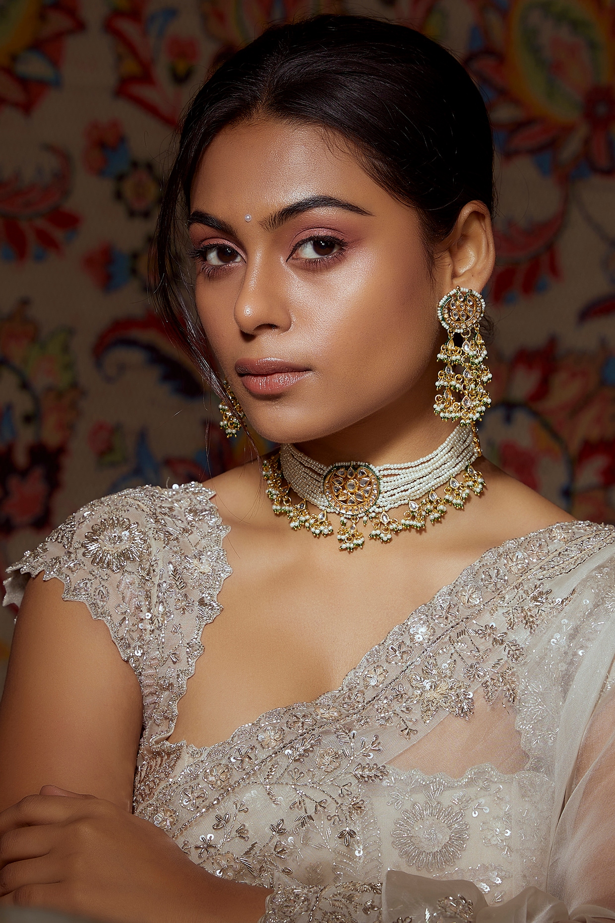 Elegant Ivory Kundan Choker Necklace Set