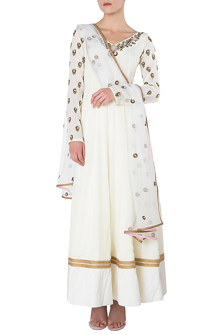 Off white embroidered anarkali set available only at Pernia's Pop Up Shop.