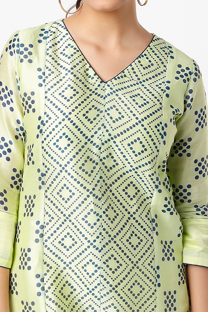 Mint Handloom Linen Kurta by Tina Eapen at Pernia's Pop Up Shop
