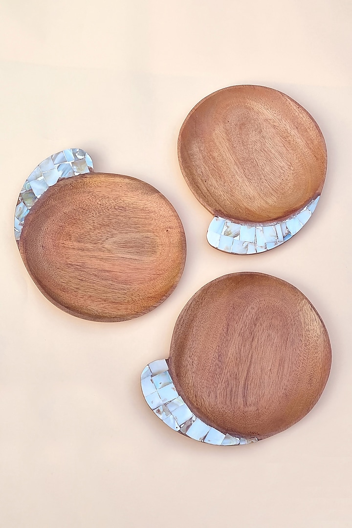 Handcrafted Wooden Plates With Pearl Handles (Set of 3) by Tessera