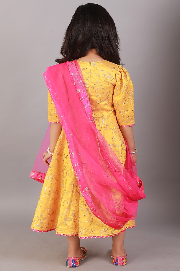 Yellow Raw Silk Printed Anarkali Set For Girls by Teeni's Kidswear at Pernia's Pop Up Shop