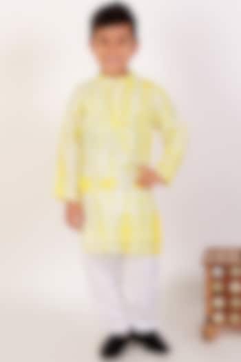 Yellow Tie-Dye Printed Kurta Set For Boys by Teeni's Kidswear