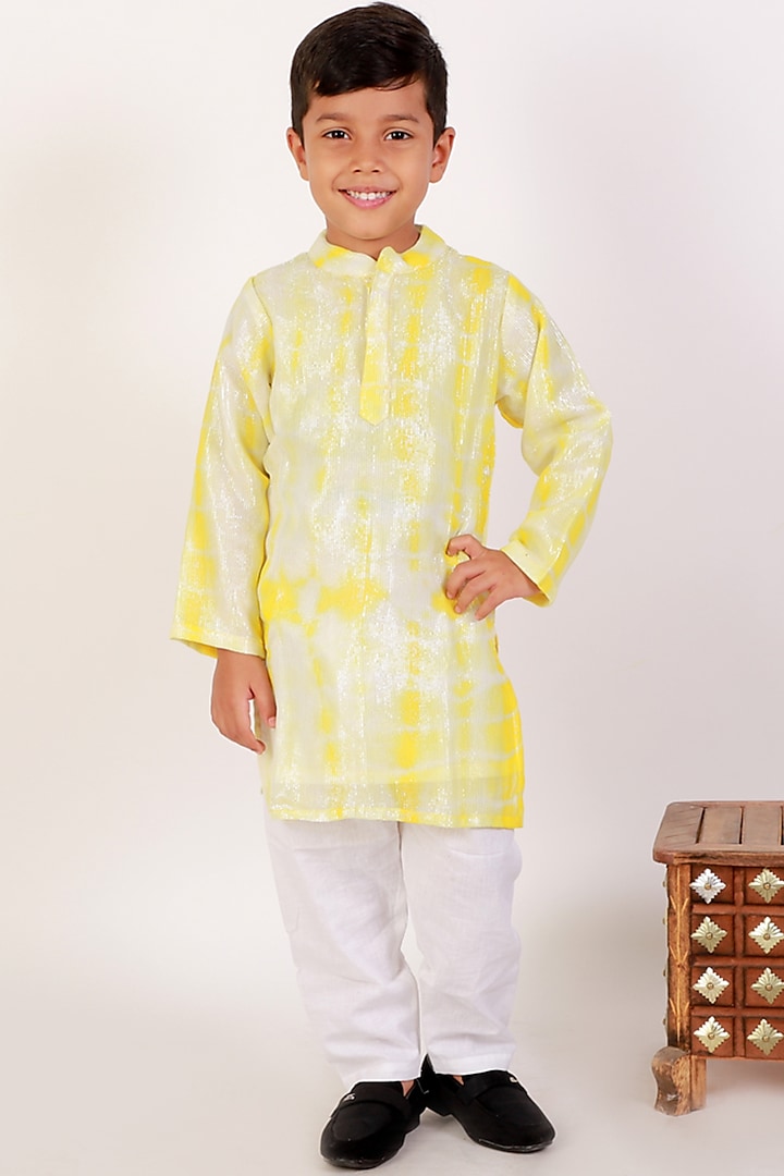 Yellow Tie-Dye Printed Kurta Set For Boys by Teeni's Kidswear