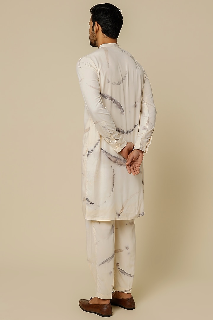 White & Brown Bamboo Printed & Aari Embroidered Kurta Set by The Harra Label at Pernia's Pop Up Shop
