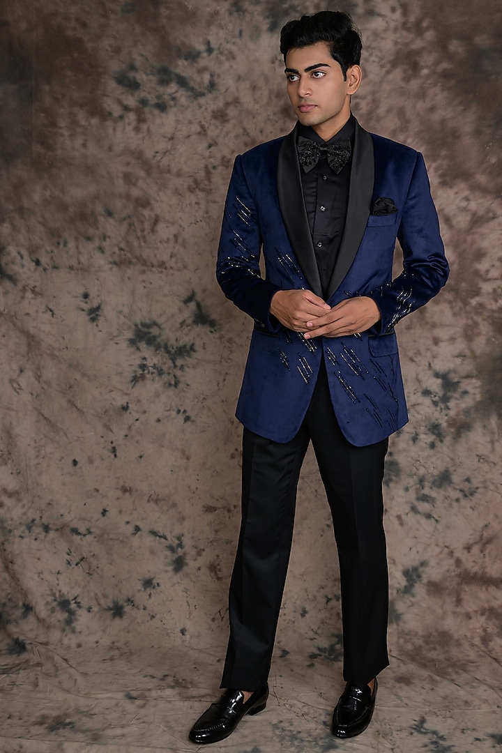 Blue Velvet Embellished Tuxedo Set Design by THE BLUES at Pernia's Pop Up  Shop 2024