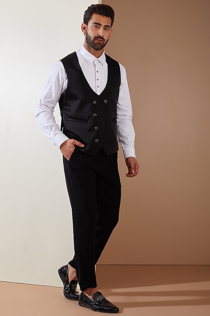 Black Japanese Fabric Cutdana Hand Embroidered Tuxedo Set by THE BLUES at Pernia's Pop Up Shop