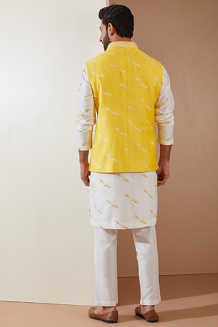 Yellow Cotton Silk Machine Embroidered Indo-Western Set by THE BLUES at Pernia's Pop Up Shop