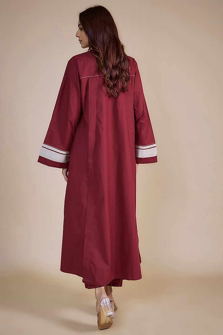 Crimson Red Cotton Poplin Paneled Kurta Set by Three at Pernia's Pop Up Shop