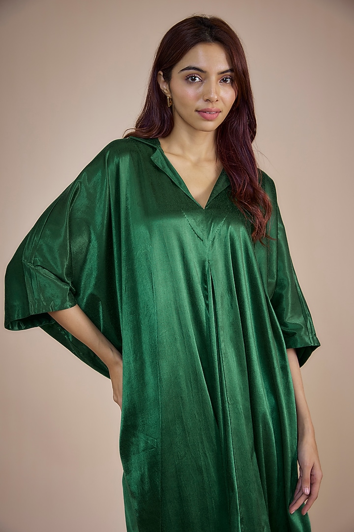 Emerald Green Satin Lycra Kaftan Set by Three at Pernia's Pop Up Shop
