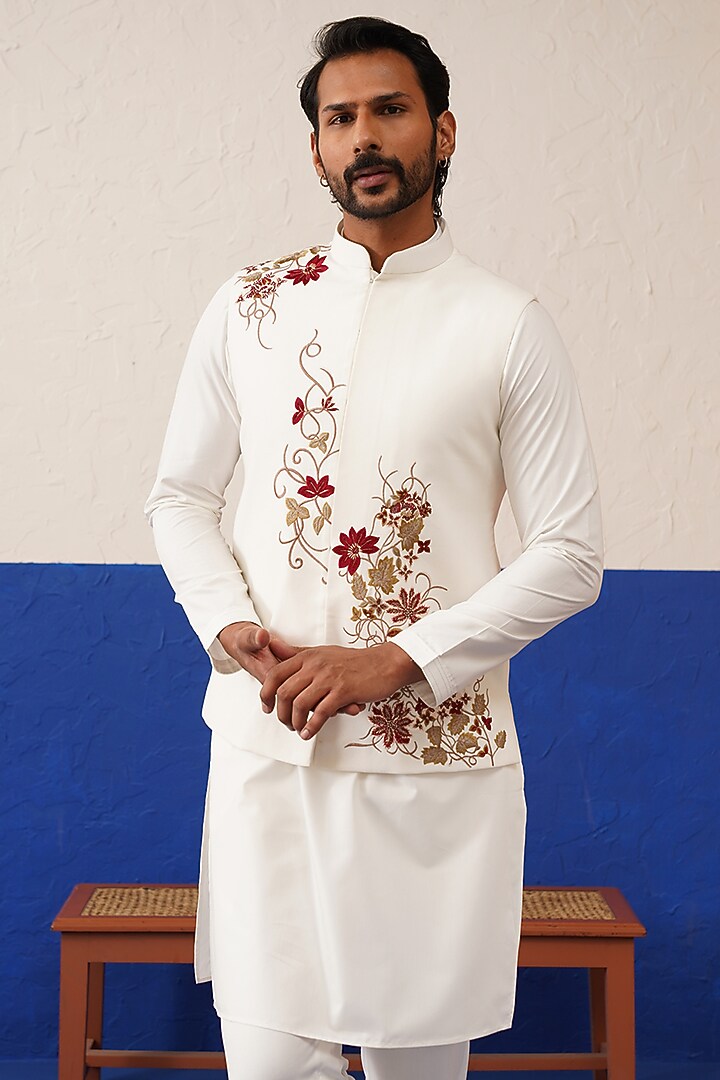 White Cotton Embroidered Bundi Jacket Set by The Ethnic Co at Pernia's Pop Up Shop