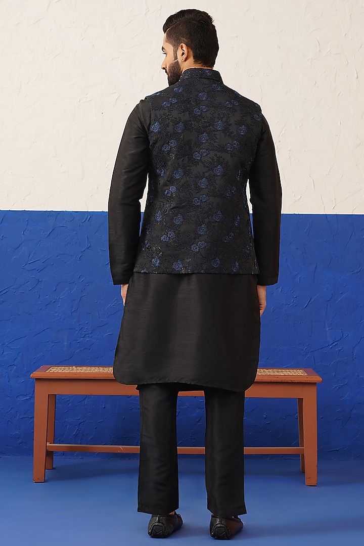 Navy Cotton Embroidered Bundi Jacket Set by The Ethnic Co at Pernia's Pop Up Shop