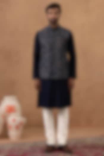 Blue Cotton Digital Printed & Embroidered Bundi Jacket Set by The Ethnic Co at Pernia's Pop Up Shop