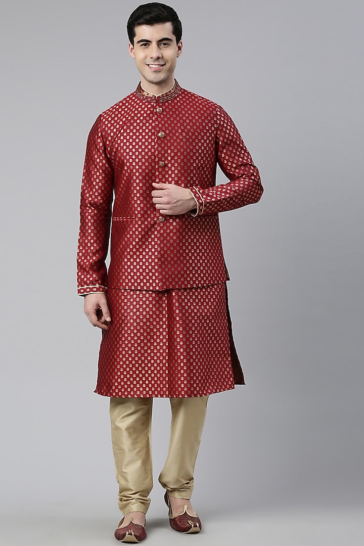 Scarlet Red Banarasi Brocade Bundi Jacket Set by The Ethnic Co