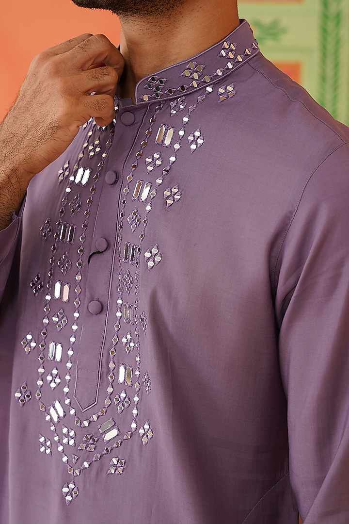 Lavender Art Silk Mirror Embroidered Kurta Set by The Ethnic Co at Pernia's Pop Up Shop