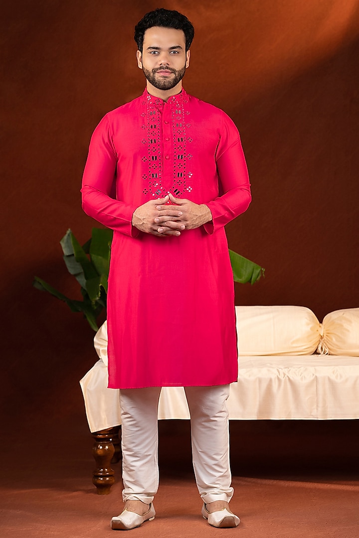 Pink Cotton Mirror Embroidered Kurta Set by The Ethnic Co