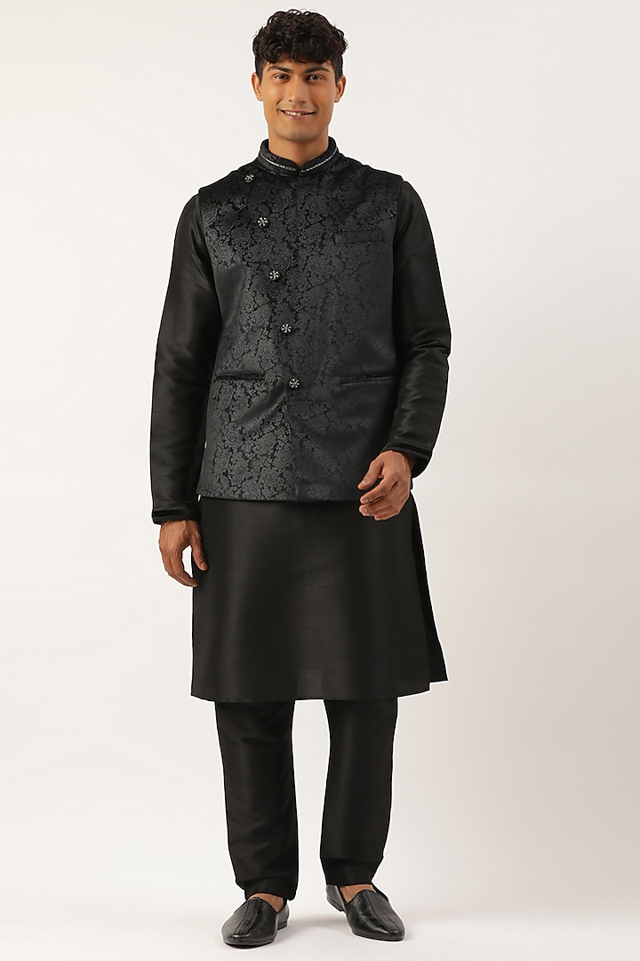 Black Velvet Jacquard Bundi Jacket Set by The Ethnic Co