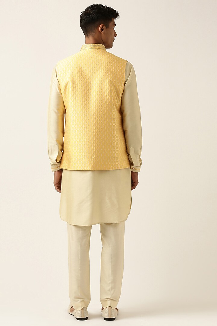 Yellow Banarasi Brocade Bundi Jacket Set by The Ethnic Co at Pernia's Pop Up Shop