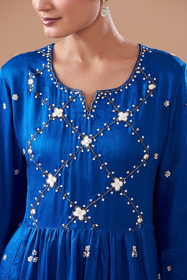 Blue Silk Embroidered Kurta Set by The Pot Plant at Pernia's Pop Up Shop