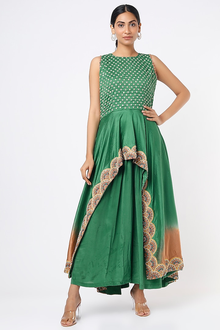Ink Green Embroidered Kurta Set by THE HOUSE OF KOSH