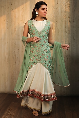 Ivory Silk Kurta Set by THE HOUSE OF KOSH