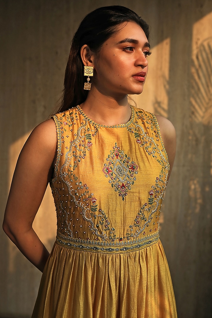 Yellow Zardosi Embroidered Kurta Set by THE HOUSE OF KOSH at Pernia's Pop Up Shop