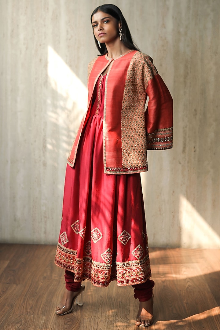Red Silk Motif Embroidered Kurta Set by THE HOUSE OF KOSH