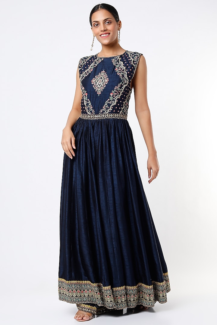 Navy Blue Embroidered Long Kurta Set by THE HOUSE OF KOSH