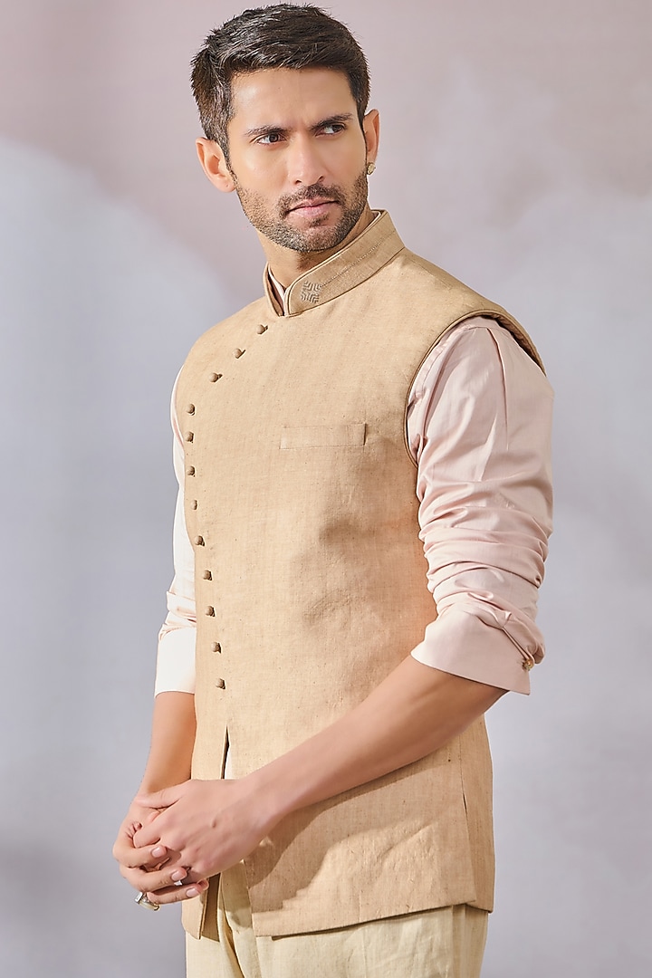 Beige Linen Bundi Jacket by Tarun Tahiliani Men at Pernia's Pop Up Shop