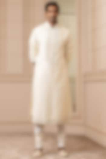 Ivory Embroidered Kurta Set by Tarun Tahiliani Men at Pernia's Pop Up Shop
