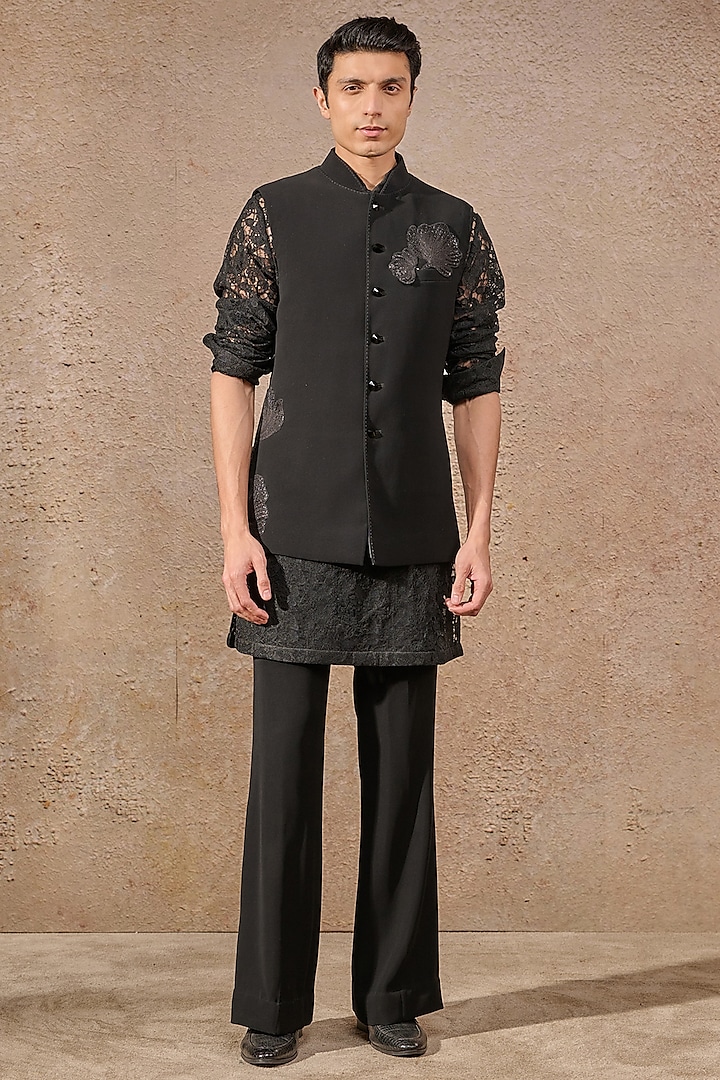 Black Japanese Crepe Sequin Embroidered Waistcoat Set by Tarun Tahiliani Men at Pernia's Pop Up Shop