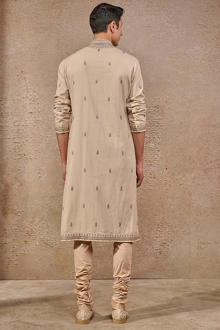 Ivory Jacquard Thread Embroidered Kurta Set by Tarun Tahiliani Men at Pernia's Pop Up Shop
