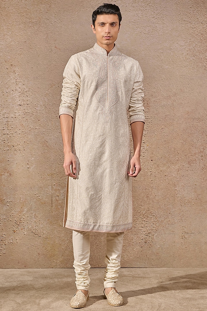 Ivory Jacquard Textured Fabric Floral Embroidered Kurta Set by Tarun Tahiliani Men