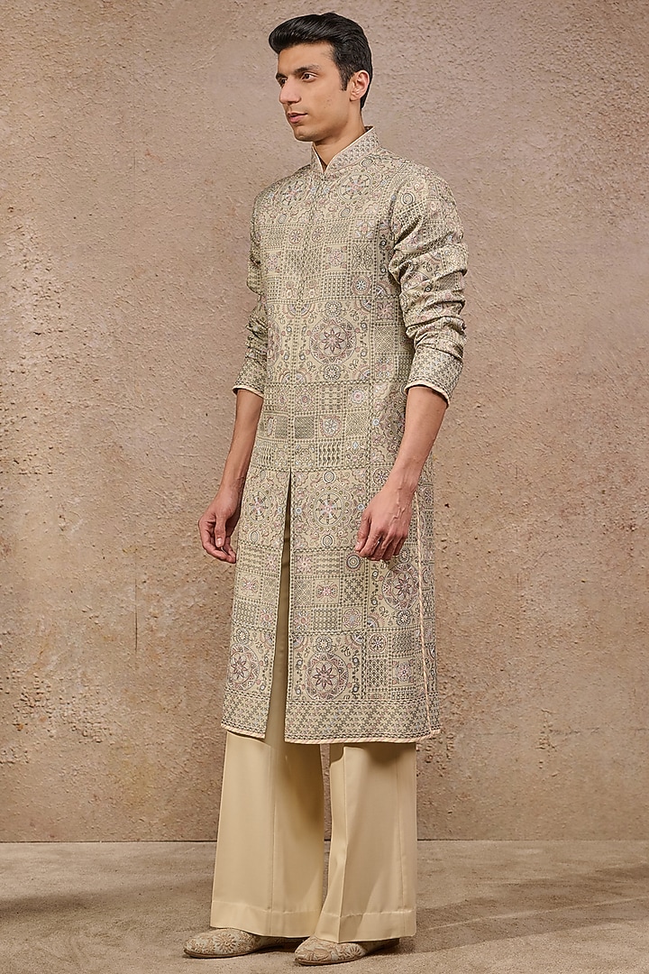 Jade Moonga Silk Printed & Resham Embroidered Kurta Set by Tarun Tahiliani Men at Pernia's Pop Up Shop
