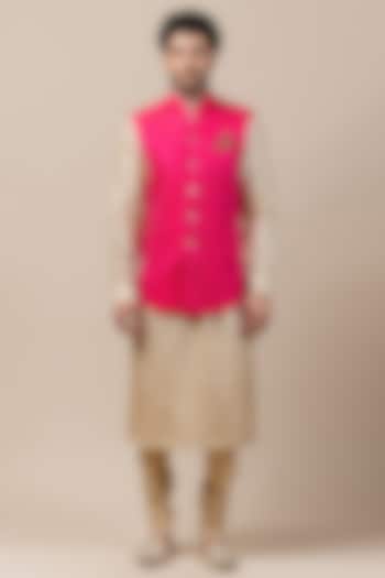 Fuchsia Silk Textured Bundi Jacket by Tarun Tahiliani Men