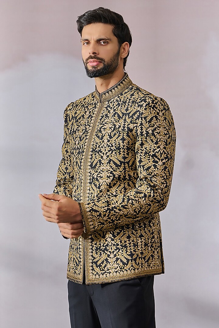 Black Cotton Moss Thread Embroidered Groom Bandhgala Set by Tarun Tahiliani Men at Pernia's Pop Up Shop