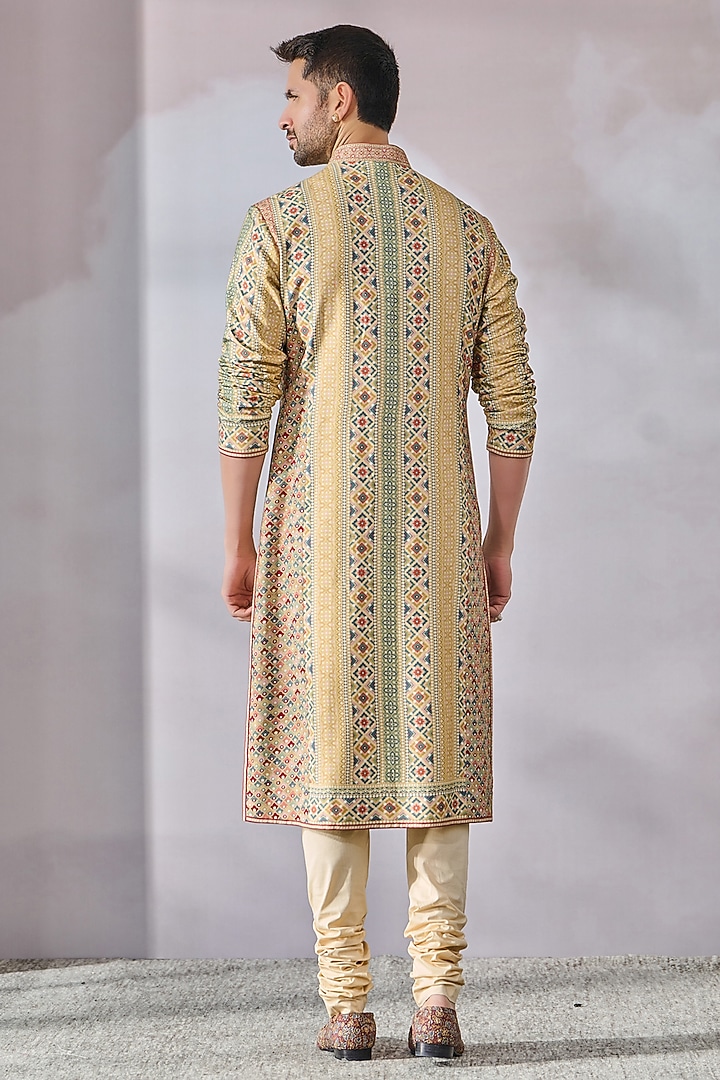 Beige Tussar Boski Printed Kurta Set by Tarun Tahiliani Men at Pernia's Pop Up Shop