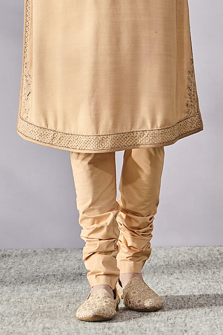 Gold Tussar Viscose Slub Hand Embroidered Kurta Set by Tarun Tahiliani Men at Pernia's Pop Up Shop