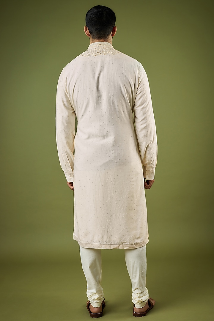 Ivory Spun Silk Embroidered Kurta Set by Tarun Tahiliani Men at Pernia's Pop Up Shop