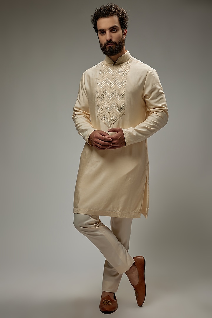 Ivory Silk Kurta Set by Tarun Tahiliani Men at Pernia's Pop Up Shop