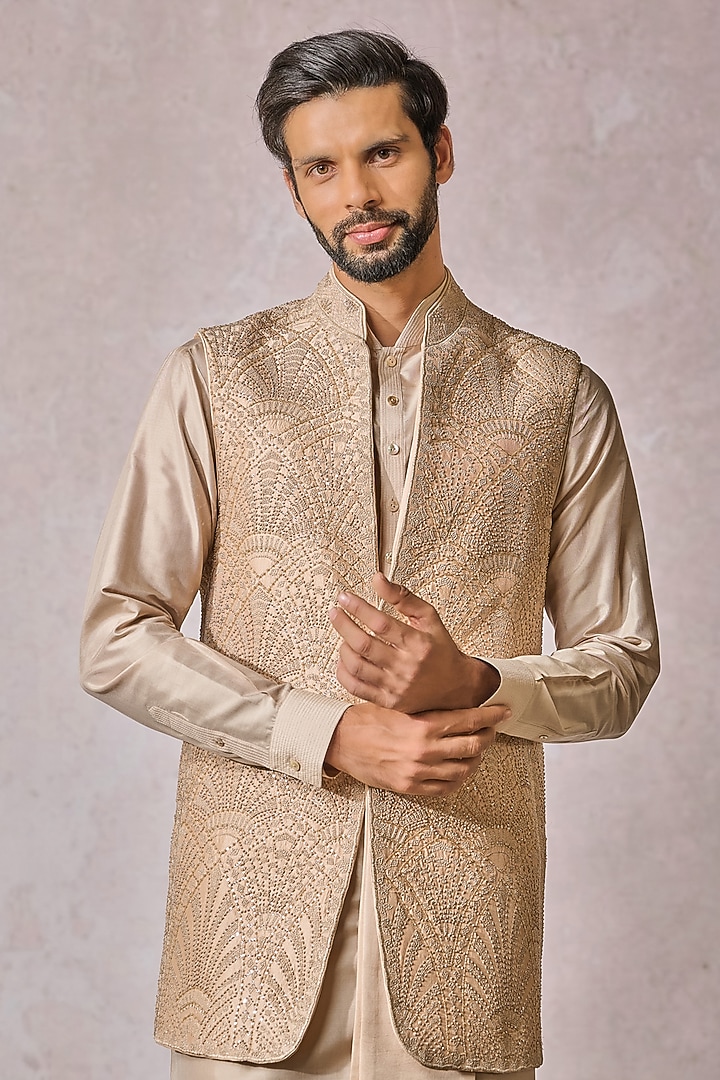 Gold Georgette & Dupion Silk Bundi Jacket by Tarun Tahiliani Men at Pernia's Pop Up Shop
