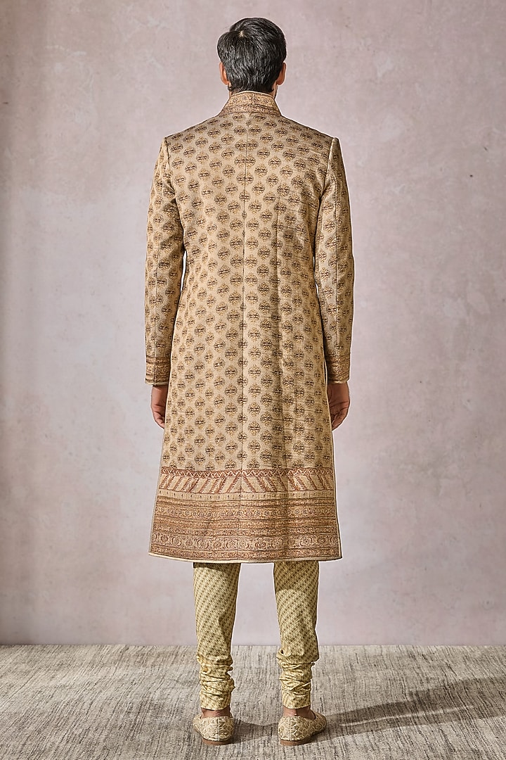 Ivory Dana Georgette Printed Groom Sherwani Set by Tarun Tahiliani Men at Pernia's Pop Up Shop
