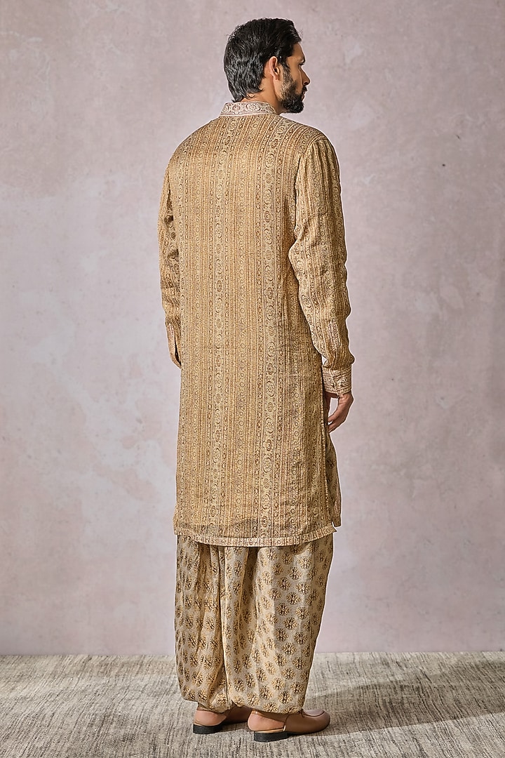 Ivory Tissue Georgette Printed Kurta Set by Tarun Tahiliani Men at Pernia's Pop Up Shop