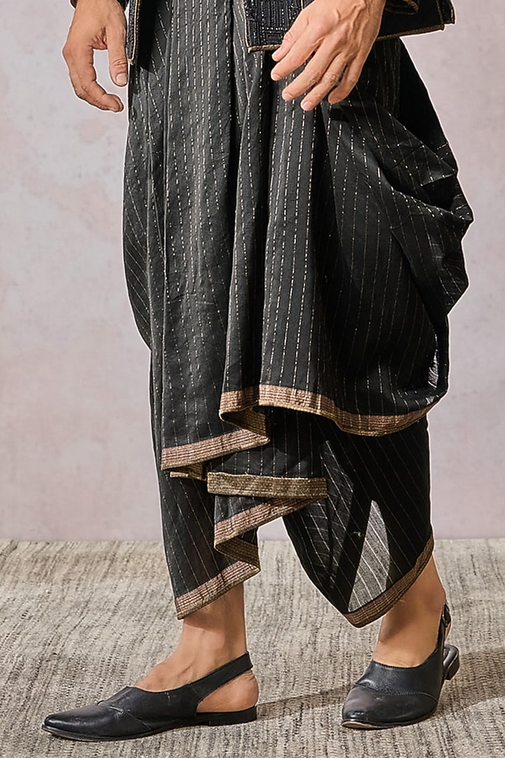 Black Chanderi Jacquard Hand Embroidered Groom Bandhgala Set by Tarun Tahiliani Men at Pernia's Pop Up Shop