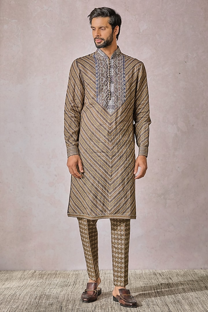 Multi-Colored Linen Printed & Embroidered Kurta Set by Tarun Tahiliani Men at Pernia's Pop Up Shop